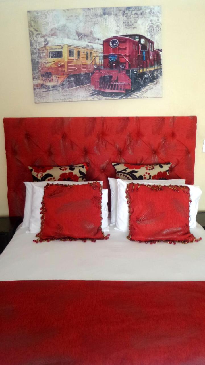 Tdm'S Boutique Guest House Pretoria-Noord Eksteriør bilde